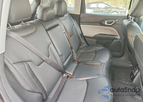 2022 Jeep Compass Latitude z USA, uszkodzony, nr VIN 3C4NJDBB6NT230581